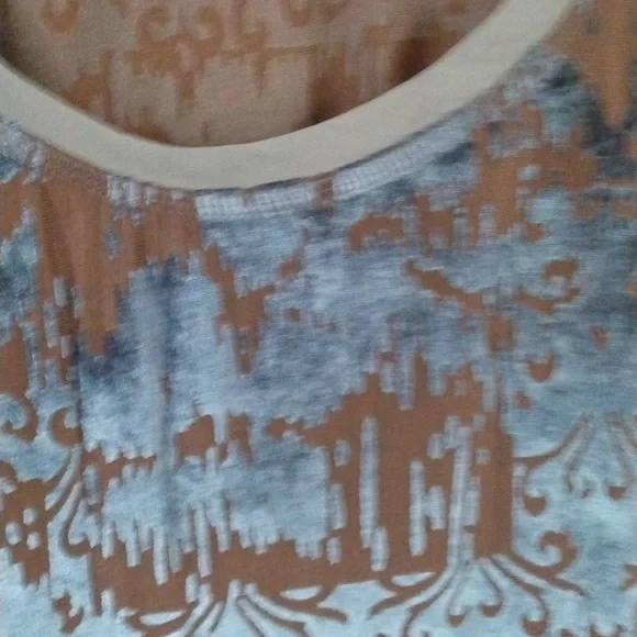 Tunic - Picture 3 of 7